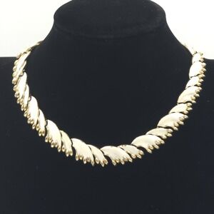 Vintage Trifari Necklace White Enamel Gold Tone Choker Signed 14" Flame Wreath